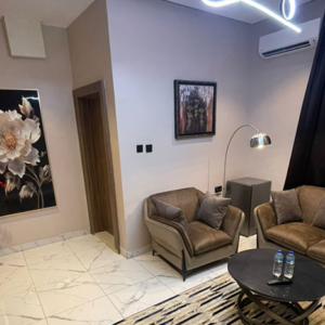 Royal Rhush Suite